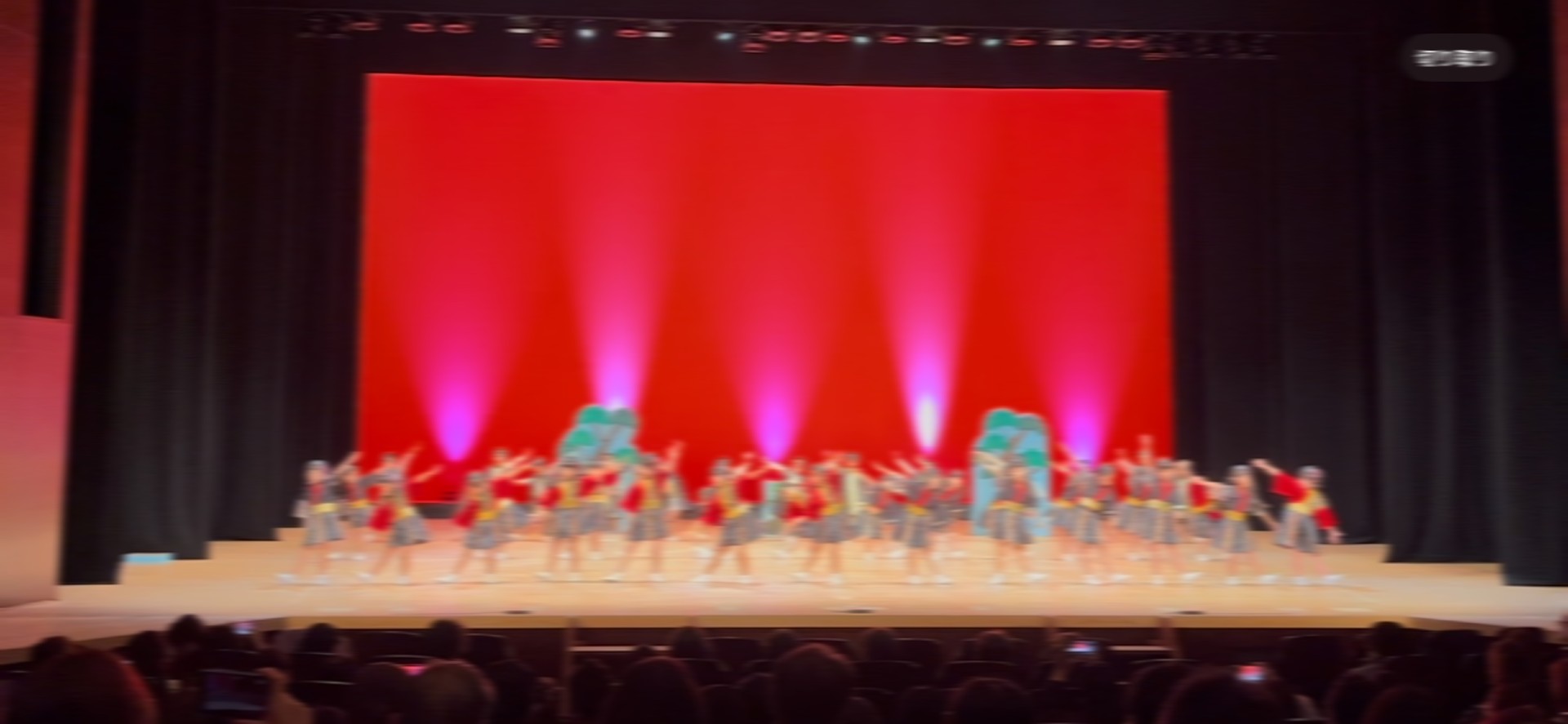 すみれさんのダンス