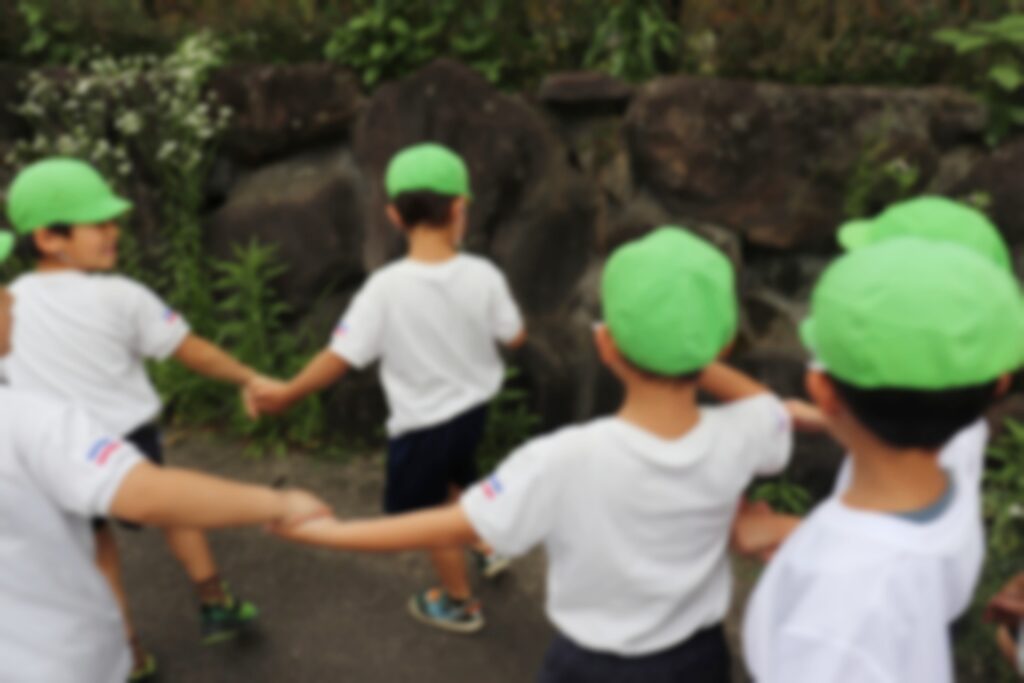 畑へ向かうすみれさん②